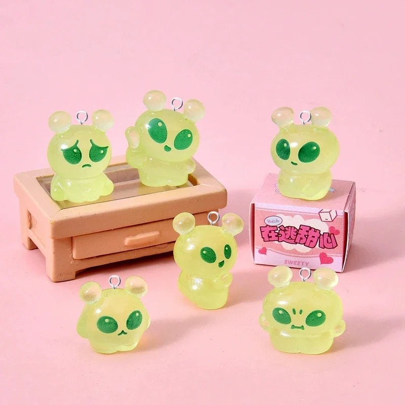 Resin Craft Projects - 10Pcs Luminous Mini Green Alien Resin