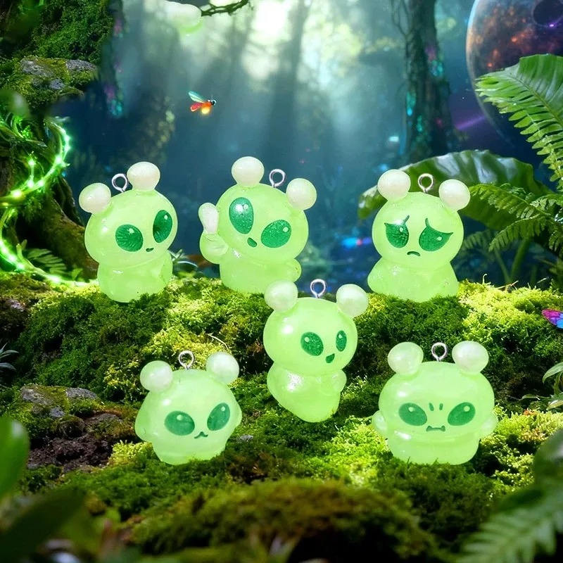 10Pcs Luminous Mini Green Alie - Resin Craft Projects review and price