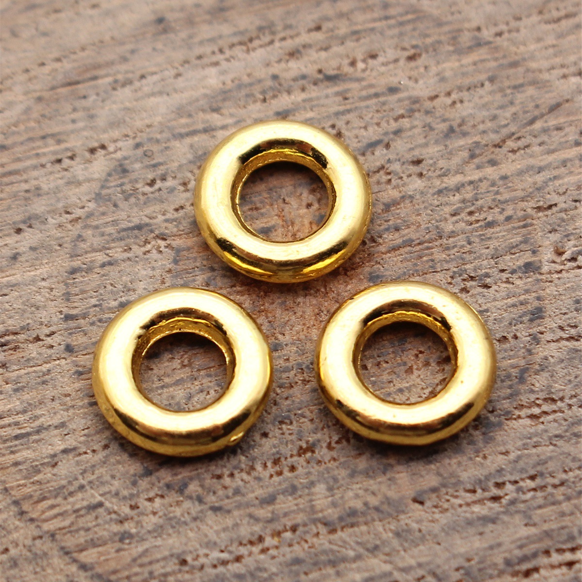 Round Charms Connector Cutout  - Resin Crafts review and price